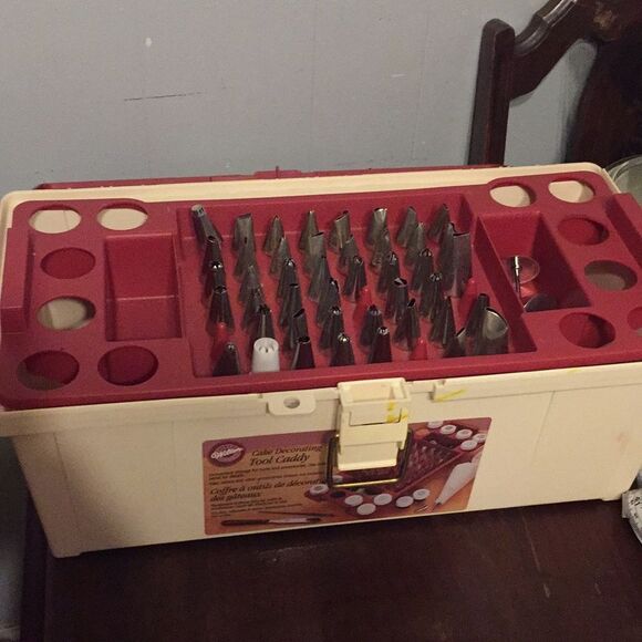 Wilton Decorating Tool Caddy - Picture 10 of 12